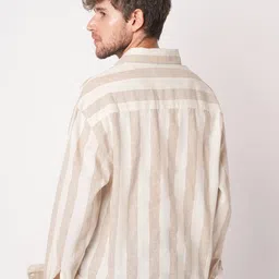 VASTRADO Men Classic Slim Fit Vertical Striped Cutaway Collar Cotton Casual Shirt image 2