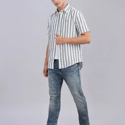 Tommy Hilfiger Men Opaque Striped Casual Shirt image 2