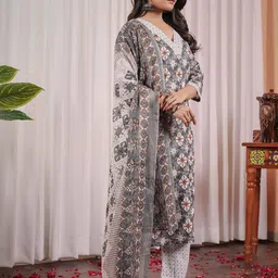 SHISHKALA Women Ethnic Motifs Printed Regular Kurta with Trousers & With Dupatta image 3