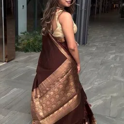 TheWonderWorld Woven Design Silk Blend Saree image 4