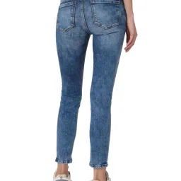 Vero Moda Light Blue Distressed Jeans image 2