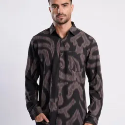 Bene Kleed Dark Charcoal Black Abstract Regular Fit Shirt-picture-40