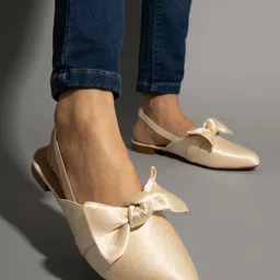 Shoetopia Bow Applique Detailed Flat Sandals - Cream-picture-28