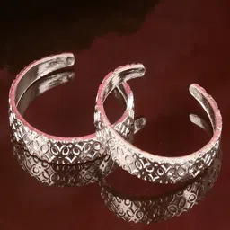 Silver Chest Silver Toe Rings For Women Pure Silver 925 - Elegant And Comfortable 3D Self Design Simple Toe Ring Silver Bands For Girls - 2 g-picture-11