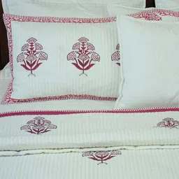 The Jaipur Wala White & Maroon 3 Pieces Printed Cotton Double King Bed Covers-picture-31