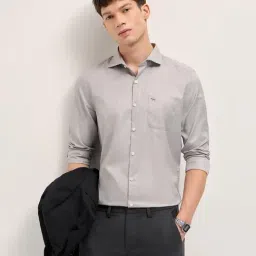 The Bear House Grey Solid Regular Fit Shirt-picture-25