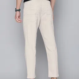 Mast & Harbour Men Beige Carrot Fit Stretchable Jeans image 3