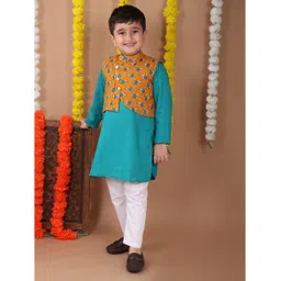 Kinder Kids Cotton Full Sleeves Solid Kurta Pyjama With Elephant Printed Jacket - Green & Yellow image 5