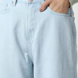 FOREVER 21 WOMEN HIGH WAIST STRAIGHT FIT REGULAR LENGTH JEANS image 4