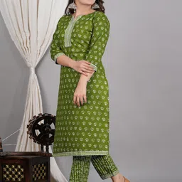 SIGNORIA Floral Round Neck Regular Pure Cotton Kurta With Trouser With Dupatta-image-4