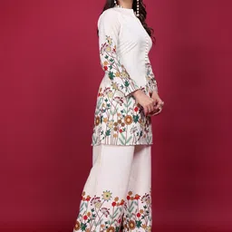 ALTEROUTFIT Printed Mandarin Collar Tunic & Palazzos Co-Ords image 4