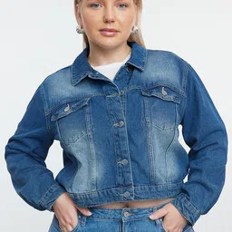 Trendyol Women Washed Crop Denim Jacket with Patchwork-picture-34