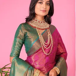 AKSH FASHION Pink Silk Blend Sarees-picture-27