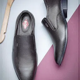 Lee Cooper Men Leather Pointed Toe Formal Shoes-picture-23