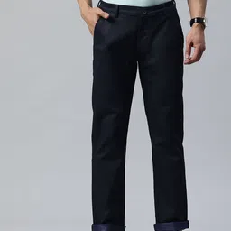 Rodamo Men Textured Relaxed Chinos Trousers-picture-38