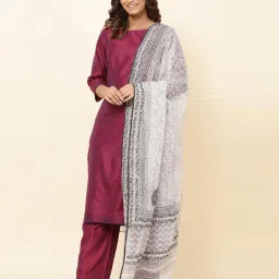 Fabindia White Cotton Silk Embroidered Dupatta image 1