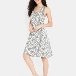 Clovia Grey Cotton Printed Night Dress image 3