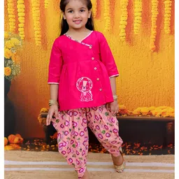BownBee Pure Cotton Three Fourth Sleeves Lion Embroidered Top & Lions Printed Dhoti Set - Pink image 5