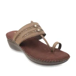 Metro Women's Brown Toe Ring Wedges image 2