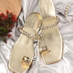 Clog London Women's Golden Toe Ring Sandals image 1