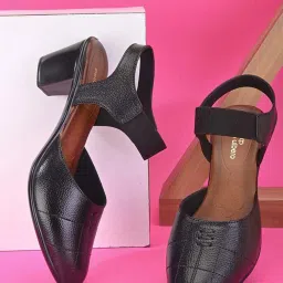 Pelle Albero Women's Black Ankle Strap Sandals image 1