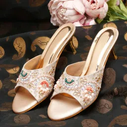 Pelle Albero Women's Sultan Ethnic Sandals image 1