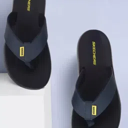 Skechers Men's EAFORD - LOMU Navy Flip Flops image 1