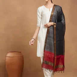 Fabindia Geometric Woven Design Zari Dupatta-image-16