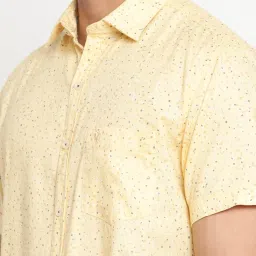 Cantabil Yellow Printed Short Sleeves Cotton Shirt image 4
