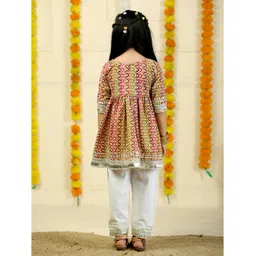 The Mom Store Cotton Three Fourth Sleeves Abstract Printed Kurta Pant Set - Multi Color image 3