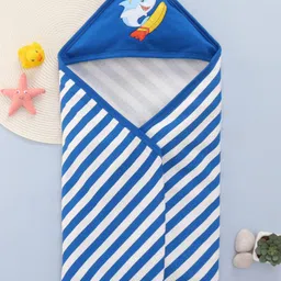 Babyhug Terry Knit Hooded Towel With Shark Patch L 76.2 x B 76.2 cm - Blue image 2