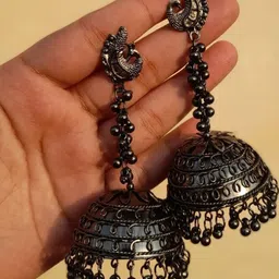 ISLANA Circular Drop Earrings image 5