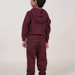 Kiddopanti Boys Maroon Solid Full Sleeves Hoodie with Trackpants image 2