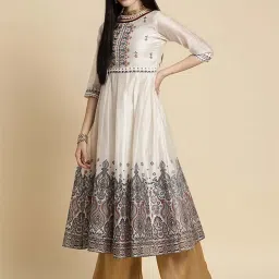 Rangita Off-White Floral Print Anarkali Kurta image 3