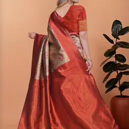 DIVASTRI Ethnic Motifs Zari Silk Blend Banarasi Saree image 4