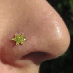 Sangria Stud Nosepin-picture-17