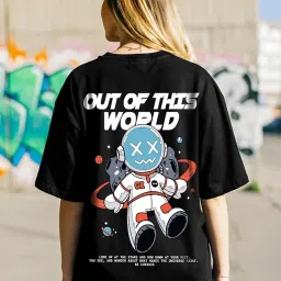 Bewakoof Women's Black Be Curious Graphic Printed Oversized T-Shirt image 1