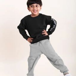 Kiddopanti Boys Black & Grey Melange Solid Full Sleeves Sweatshirt with Trackpants-picture-29