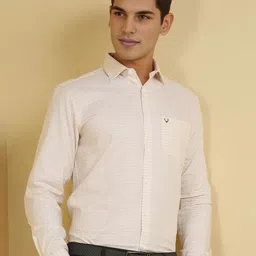 Allen Solly Men Slim Fit Spread Collar Checked Cotton Casual Shirt-picture-31