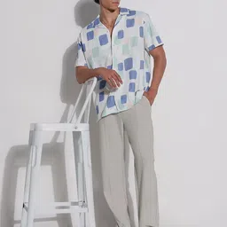 SHOWOFFFF Men Comfort Printed Casual Shirt image 2