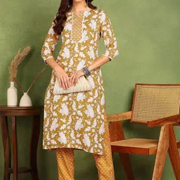 DSK STUDIO Women Floral Printed Regular Kurti with Trousers-picture-17