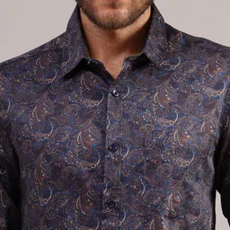 LIMEROAD Men Slim Fit Printed Casual Shirt image 4
