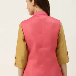 Vastraa Fusion Women Pink Textured Nehru Jacket image 4