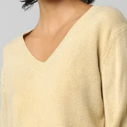 Only Beige V Neck Sweater image 5