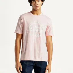 Levi's Men's Typography Regular Fit T-Shirt image 1
