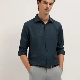 The Bear House Blue Regular Fit Solid Formal Shirt-image-67