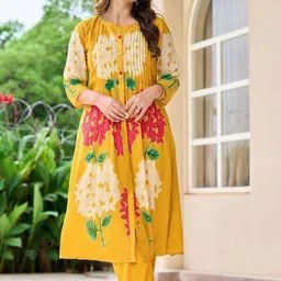 Aaghnya Women Floral Printed Regular Kurta with Trousers-picture-31