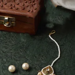 Dugran By Dugristyle Blue & Cream Maang Tikka with Kundan and Pearls-image-67