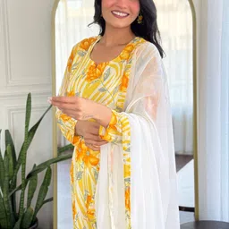 TURITY Women Floral Printed Regular Chanderi Silk Kurta with Trousers & With Dupatta image 5