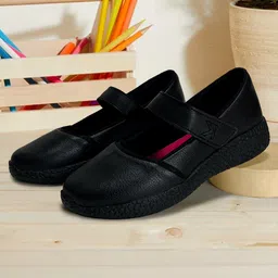 KazarMax Solid Ballerinas - Black image 1